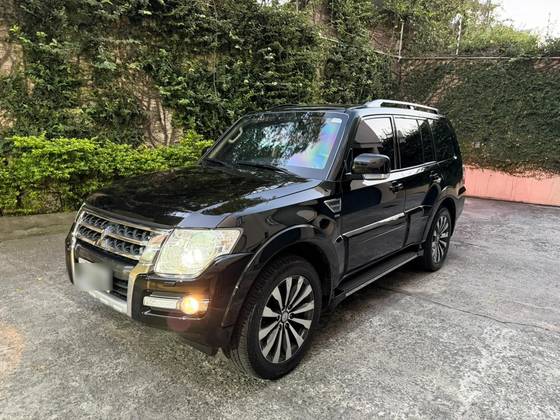 MITSUBISHI PAJERO 3.2 HPE 4X4 7 LUGARES 16V TURBO INTERCOOLER DIESEL 4P AUTOMÁTICO MITSUBISHI PAJERO 3.2 HPE 4X4 7 LUGARES 16V TURBO INTERCOOLER DIESEL 4P AUTOMÁTICO
